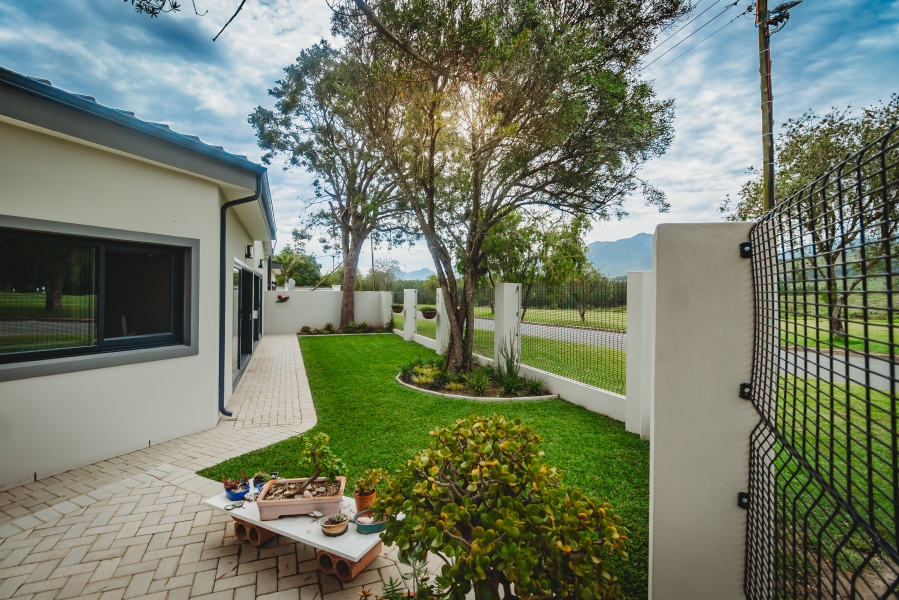 3 Bedroom Property for Sale in Heatherlands Western Cape